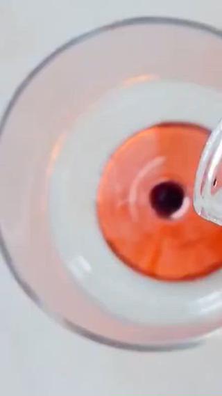 施術の前後は選べる薬膳茶を飲みながらリラックス 