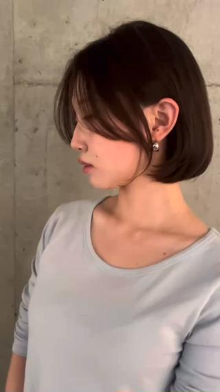 ショート カラー 韓国ボブ/レイヤー カット/ EMIRIのヘアスタイル