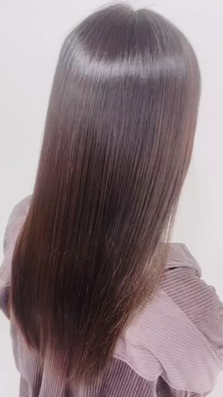 パサつき、うねりを改善し、極上の艶髪を

一宮市の髪質改善に特化したサロンです

一宮市で髪質改善トリートメントをお探しならオリーブオイルクラブへ

髪質改善に特化したオリジナルメニューでパサつき、うねりを改善させ、髪本来の美しさを取り戻しませんか？

こんな方にオススメ
・髪の毛に艶がない
・髪のうねりが気になる
・髪が硬くてゴワゴワする
・毛先がパサついて広がりやすい
・ダメージが気になる
・カラーしてもすぐに色が落ちてしまう
・髪の毛にコシがなくなってきた
　など.......

活動力、結合力の強いミネラルをふんだんに髪の芯まで送り込み、細胞がダメージに働きかけ、修復と改善を促します！
さらに熱に反応する成分なので、毎日のドライヤーやヘアアイロンによる熱を味方につけて、より艶髪へと導きます

少しでも髪の悩みがある方、一度試してみませんか？
カラーとの同時施術も可能ですので時間の短縮にもなります

繰り返し施術すればするほど髪がキレイに
髪の内部にミネラルを繰り返し送り込む事で髪はどんどん艶を増します！

オリーブオイルクラブの【髪質改善】
是非一度 お試しください

適切なヘアケアを継続して本物の美髪を手に入れましょう 