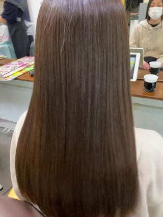 一宮市で叶えるツヤ髪

一宮市の髪質改善に特化した オリーブオイルクラブでは、お客様の髪質に合わせて トリートメントの調合を変えています

これにより、硬くてゴワゴワする髪質や、細くてハリ、コシが出にくい髪質も そのお悩みを解決して、サラツヤな髪になります

 