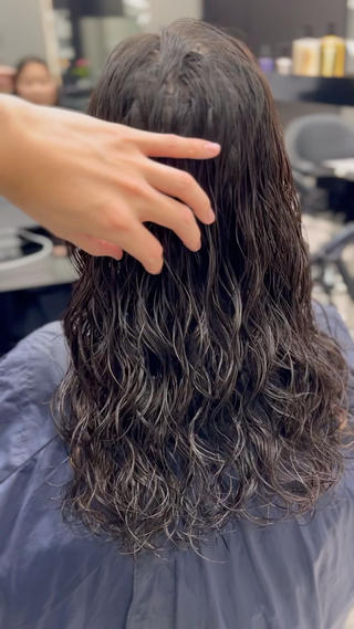 セミロング パーマ ioeわかめようじ/ 縮毛矯正/髪質改善のヘアスタイル