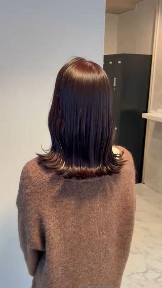 ラベンダーブラウン
青紫でしっかりと透明感出してます
色落ちが赤み出ないようにカラー調合してます

カットは10センチカットでイメチェン
 