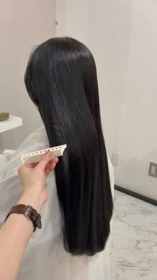 ロング カラー ハナダ メイのヘアスタイル