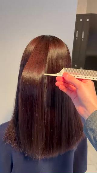 セミロング ハナダ メイのヘアスタイル