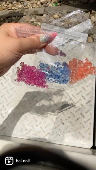 紫外線で色が変わる♡
ブルーオレンジピンク
ございます︎ 