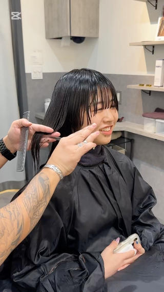 バッサリイメチェンショートカット 