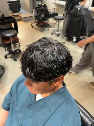 パーマ メンズ 韓国&メンズウルフ 高森蓮のヘアスタイル