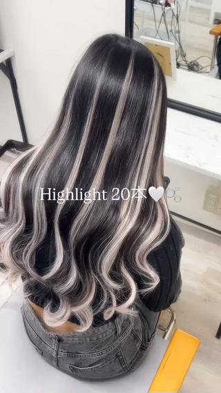 長期休みだけのイメチェンにもおすすめのハイライトです！25本くらいでいい感じに仕上がりますჱ̒⸝⸝> ·̫ <⸝⸝ᐡ 