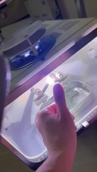 ハサミでざっくり！皮膚がくっつきます！ 