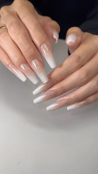 フラッシュラメがキラキラ　#ソフトジェルチップ 