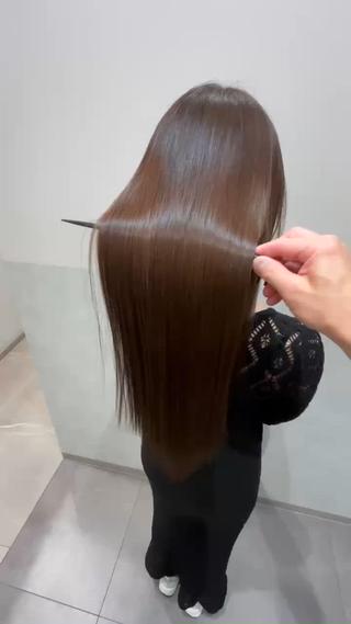 ロング 自然で柔らかい縮毛 矯正✨松尾郁哉のヘアスタイル