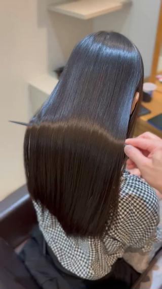 ロング 自然で柔らかい縮毛 矯正✨松尾郁哉のヘアスタイル