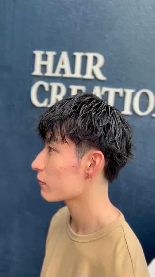 ショート パーマ メンズ 西岡 勇人のヘアスタイル