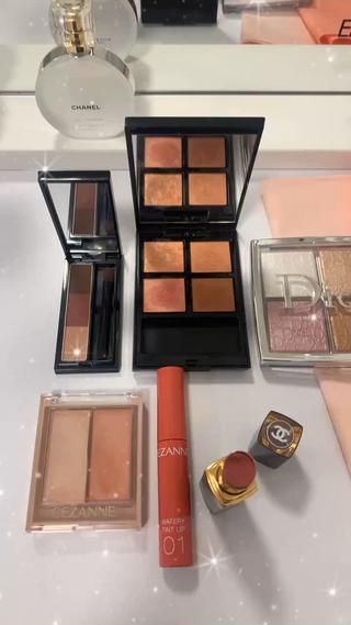 最近、本当にイエベ春のお客様が多いです(たまたま)
アディクション　ザアイシャドウパレット003が
とにかく人気！
何度も欠品していたのも納得な商品です。

当サロンでは診断して結果をお伝えするだけではなく、
ポイントメイクアドバイスもついています

顔タイプ:アクティブキュート
パーソナルカラー:イエベ春
8タイプに分けると
ライトスプリング、2ndブリリアントスプリング

#顔タイプ診断横浜
#パーソナルカラー診断横浜
#骨格診断横浜
#メイクアドバイス
#垢抜けメイク
#似合うメイク
#ナチュラルメイクレッスン 