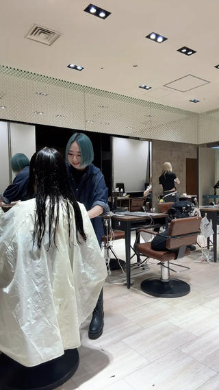 ロング SHION/銀座 まとまるカット🩵のヘアスタイル