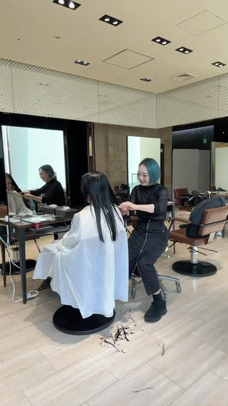 ロング カラー SHION/銀座 まとまるカット🩵のヘアスタイル