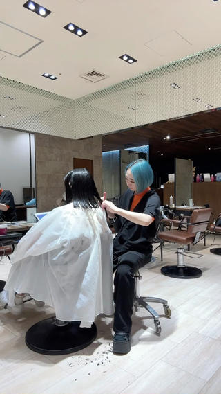ショート カラー SHION/銀座 まとまるカット🩵のヘアスタイル