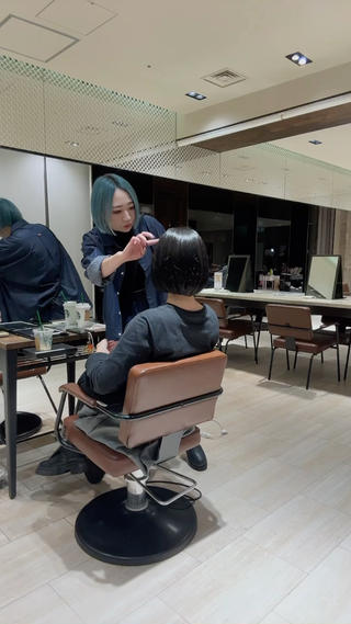 ショート カラー SHION/銀座 まとまるカット🩵のヘアスタイル