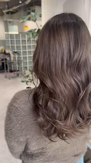 1ブリーチ
オリーブグレージュ 