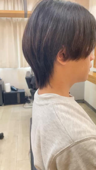 【縮毛矯正】
髪のうねりや膨らみが気になる方、自然な流れにしたい方
是非ご予約ください
部分的な施術も可能ですのでお待ちしております！
ブリーチした部分がある場合はご案内出来ませんのでご了承ください！ 