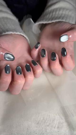 ネイル repos~ルポ~所属・里見 麗のネイルデザイン