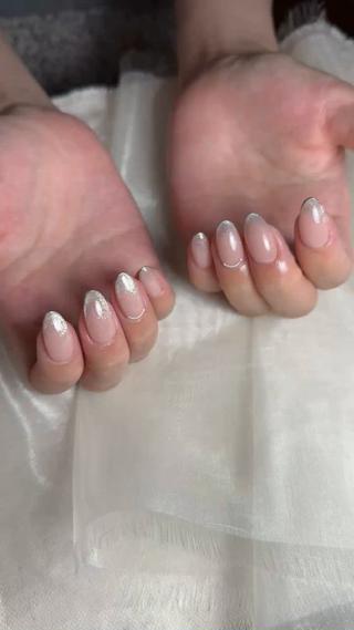 ネイル repos~ルポ~所属・里見 麗のネイルデザイン