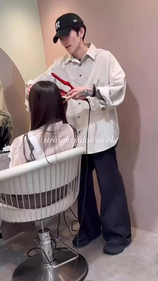 ロング カラー 大宮レイヤーカット ハッシュ　柏崎颯刀のヘアスタイル