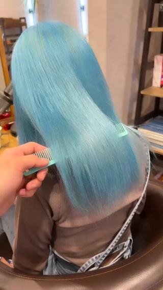 ブリーチ2回~

水色カラー 