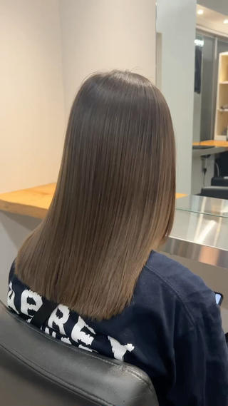 ミディアム 中橋 愛子のヘアスタイル