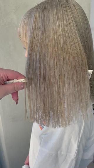 ミディアム カラー 似合わせカット/ aoiのヘアスタイル