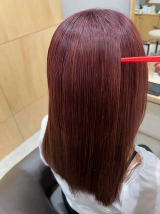 ミディアム miloc MOMOKAのヘアスタイル