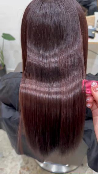 ミディアム miloc MOMOKAのヘアスタイル