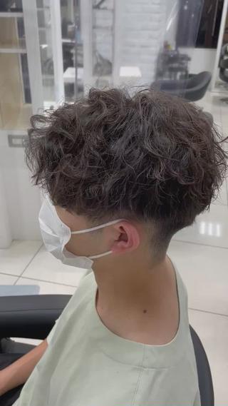 ショート フェザーパーマ職人 🪶ryosukeのヘアスタイル