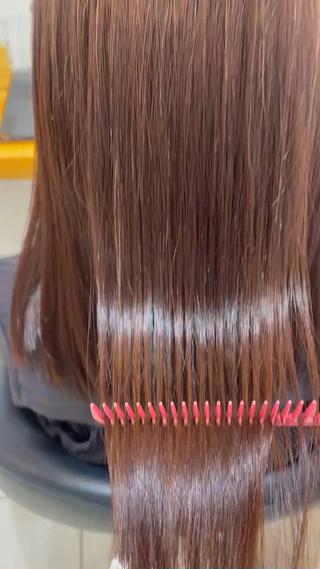 明るめのカラー履歴のあるお客様です！
ツヤツヤで、ハリコシのあるお仕上がりになりました 