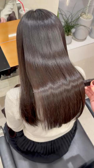 柔らかさも出しつつ綺麗な艶髪に 