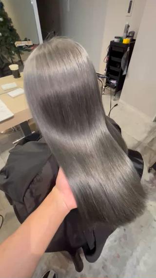 セミロング カラー Lia布施店所属・Lia 瑠莉花のヘアスタイル