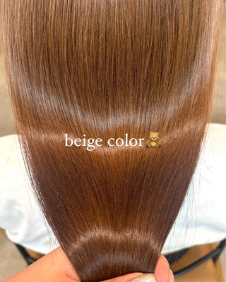 ロング カラー 小木曽 里華のヘアスタイル