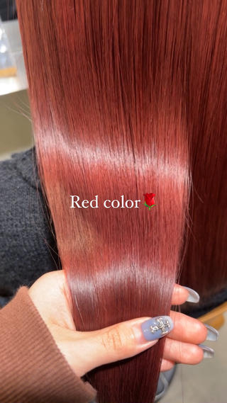 ロング カラー 小木曽 里華のヘアスタイル