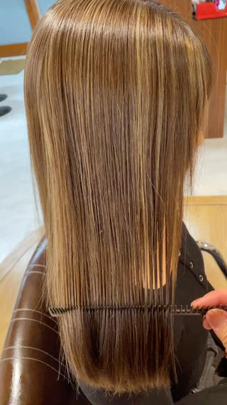 細めギャル過ぎないハイライト


細めで控えめな感じが最近の流行り


ギャルは太め、ギャル過ぎない感じが良ければ細めだと思って頂ければ


太め、細めをミックスしたランダムハイライトも推してます


自信を持って満足させてみせます 