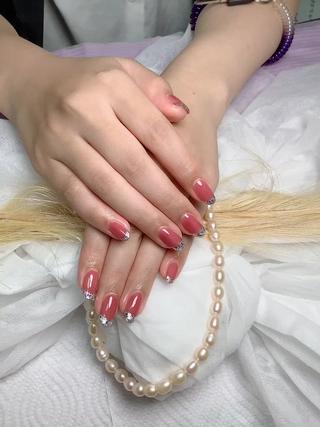 ネイル pink ladyサロン所属・べ にのネイルデザイン