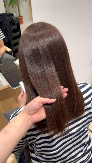 マロンブラウン
水素カラーでダメージレスに！ 