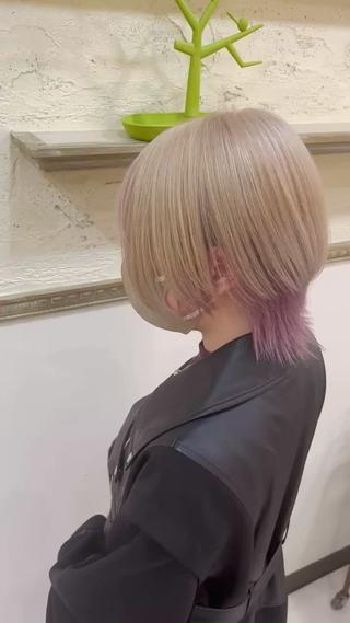 カラー 西村 遼馬のヘアスタイル