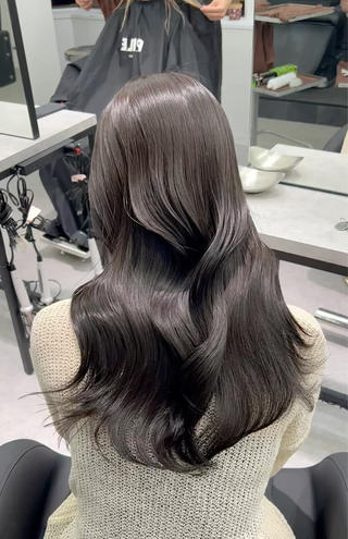 grayblack

︎上質な大人のケアカラー
︎ワンランク上のヘアケア

ご予約お待ちしております

韓国　韓国巻き　ワンホンヘア　艶カラー　ケアカラー 