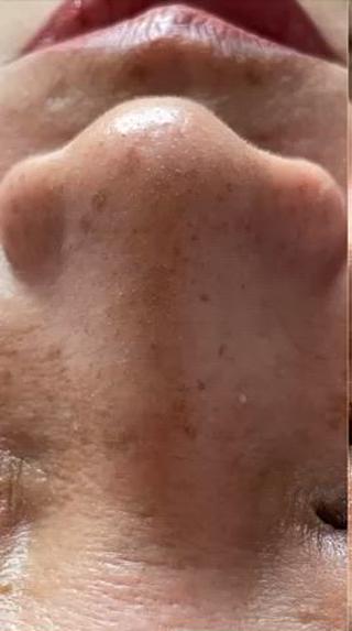 【大阪府吹田市ではここだけ！】
韓国式3D毛穴洗浄

お肌に負担をかけずに浮かせて吸いとる

めちゃくちゃ綺麗になります！ 