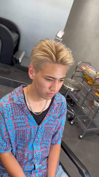 パーマは、今話題【⠀波巻きスパイラルパーマ 】や大人気の【⠀ツイストスパイラルパーマ 】  【⠀ニュアンスパーマ  】はもちろん、外国人の様なカーリーヘアーも大得意です！

また、薬の塗布の仕方や巻き方なども考え、お客様の髪の毛をダメージさせない工夫をしております！


カラーは、【 あなたのなりたい色⠀】を丁寧なカウンセリングから一緒に造り上げます！
また、自宅でのヘアケアなどもしっかりと説明させて頂きお家でも綺麗な髪、髪色を続けれるようにします！

楽しい雰囲気でお客様一人一人に合わせたスタイルからファッションまで何でもお任せ下さい


レディース、メンズ両方募集してます！

インスタにもリール動画載せてるので是非見て下さい！
︎yuto_naffy 