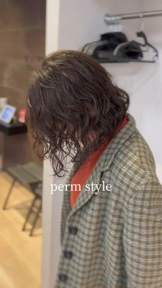 ミディアム パーマ 🫧髪質整形師 イケモトタクマ🎩のヘアスタイル