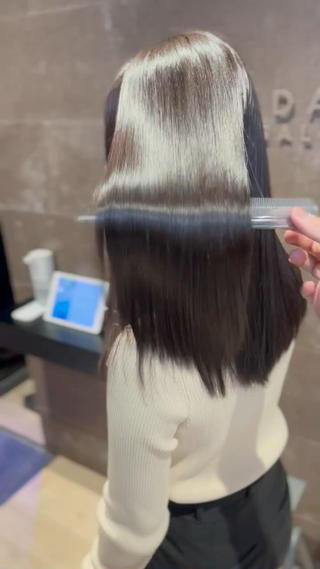 セミロング 🫧髪質整形師 イケモトタクマ🎩のヘアスタイル