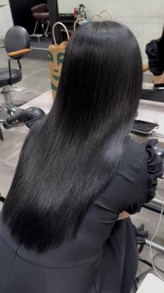 『ダメージが気になる、くしが通らない、パヤパヤする、髪の毛が広がる、、、』僕の得意な髪質改善であなたのお悩み解決します！
是非お任せください

今うる艶髪になれると話題のULTOWAトリートメントを使用してます
僕のお客様は100%喜んで頂いてます️
この感動を皆さんに体験して頂きたく、今だけ限定の40%OFFこの機会にご予約お待ちしてます 