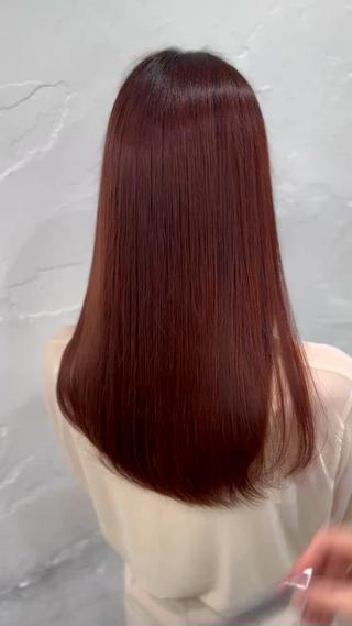 『ダメージが気になる、くしが通らない、パヤパヤする、髪の毛が広がる、、、』僕の得意な髪質改善であなたのお悩み解決します！
是非お任せください

今うる艶髪になれると話題のULTOWAトリートメントを使用してます
僕のお客様は100%喜んで頂いてます️
この感動を皆さんに体験して頂きたく、今だけ限定の40%OFFこの機会にご予約お待ちしてます 