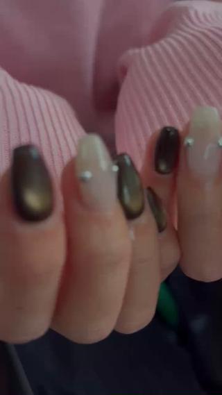 ネイル 爪塗屋 さんのネイルデザイン